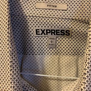 Express men’s fitted dress shirt